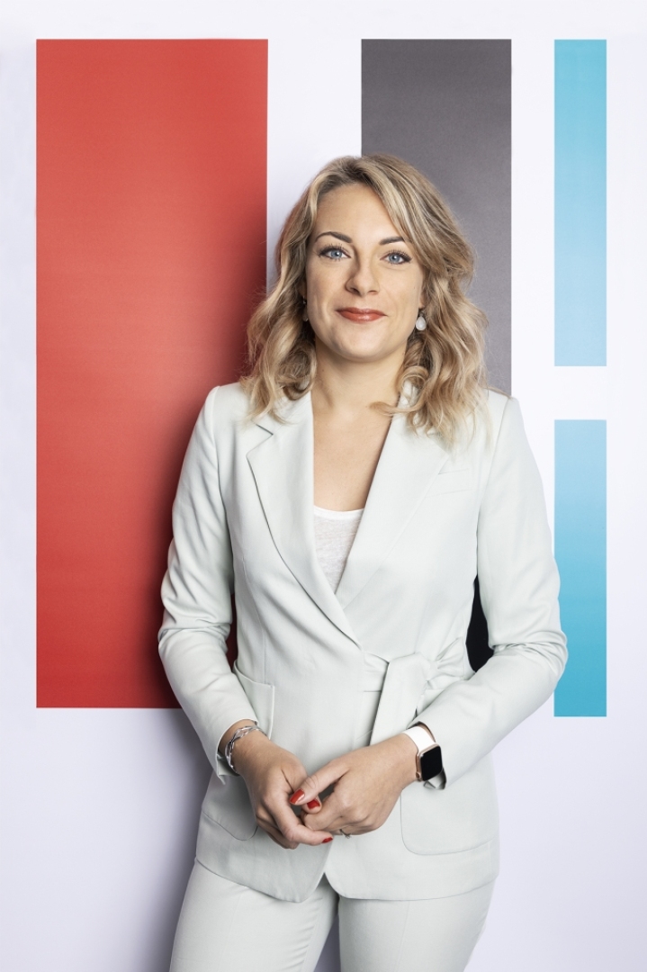 Adeline Himpens, Jurist, Avocat, JuristGate, Parreaux, Thiébaud & Partners, Justicia SA, Justiva