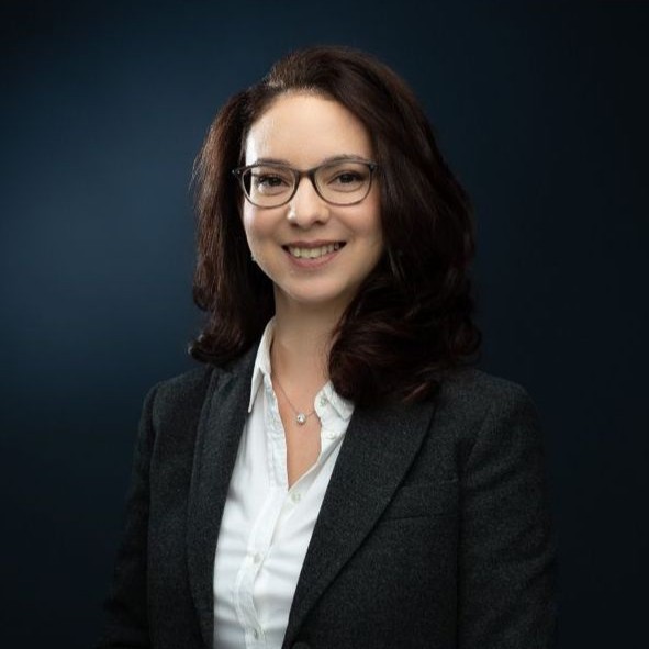 Chabelis Lima Dominguez, Chabelis Lima, Jurist, Avocat, JuristGate, Parreaux, Thiébaud & Partners, Justicia SA, Justiva