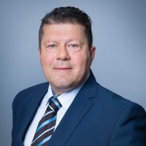 Enzo Uva, Jurist, Avocat, JuristGate, Parreaux, Thiébaud & Partners, Justicia SA, Justiva