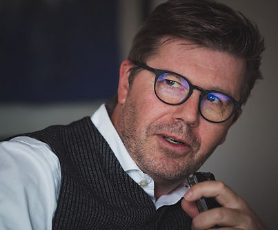 Julien Fivaz, Jurist, Avocat, JuristGate, Parreaux, Thiébaud & Partners, Justicia SA, Justiva