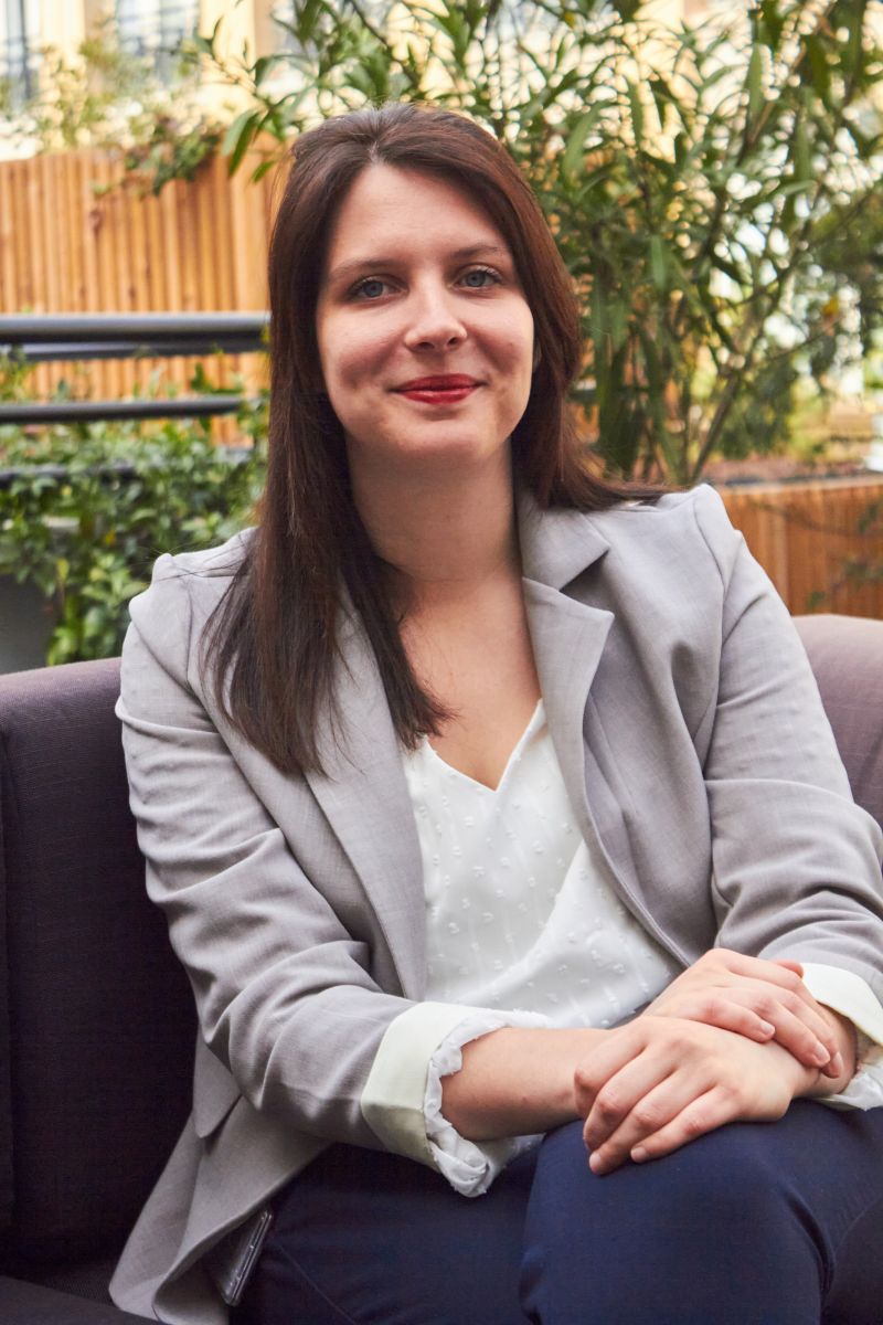 Léonora Bushi, Jurist, Avocat, JuristGate, Parreaux, Thiébaud & Partners, Justicia SA, Justiva