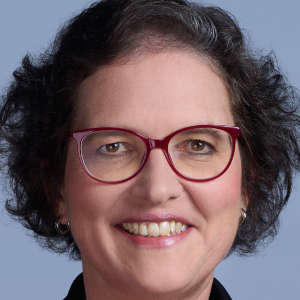 Vera Carspecken, Jurist, Avocat, JuristGate